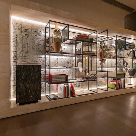 Fendi Private Suites - Small Luxury Hotels Of The World Rom Exteriör bild