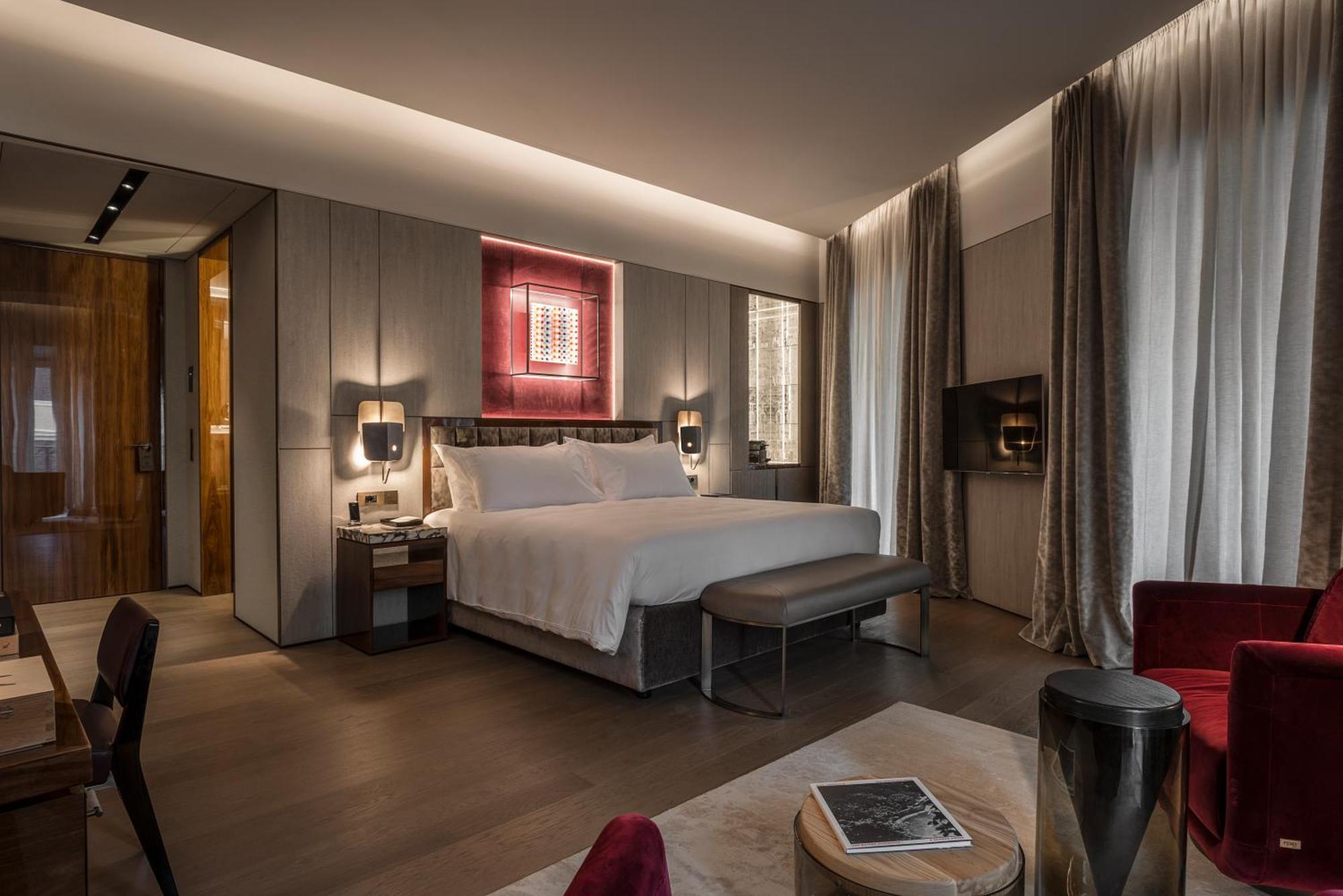 Fendi Private Suites - Small Luxury Hotels Of The World Rom Exteriör bild